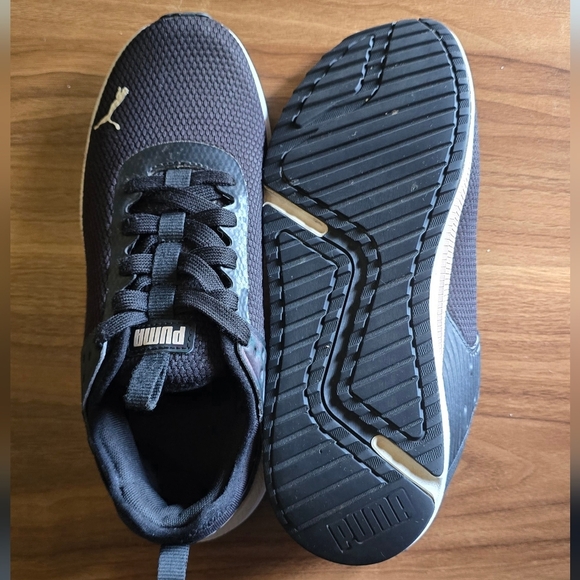 PUMA Softride Harmony Sneaker Size Womens 9 - Picture 4 of 8